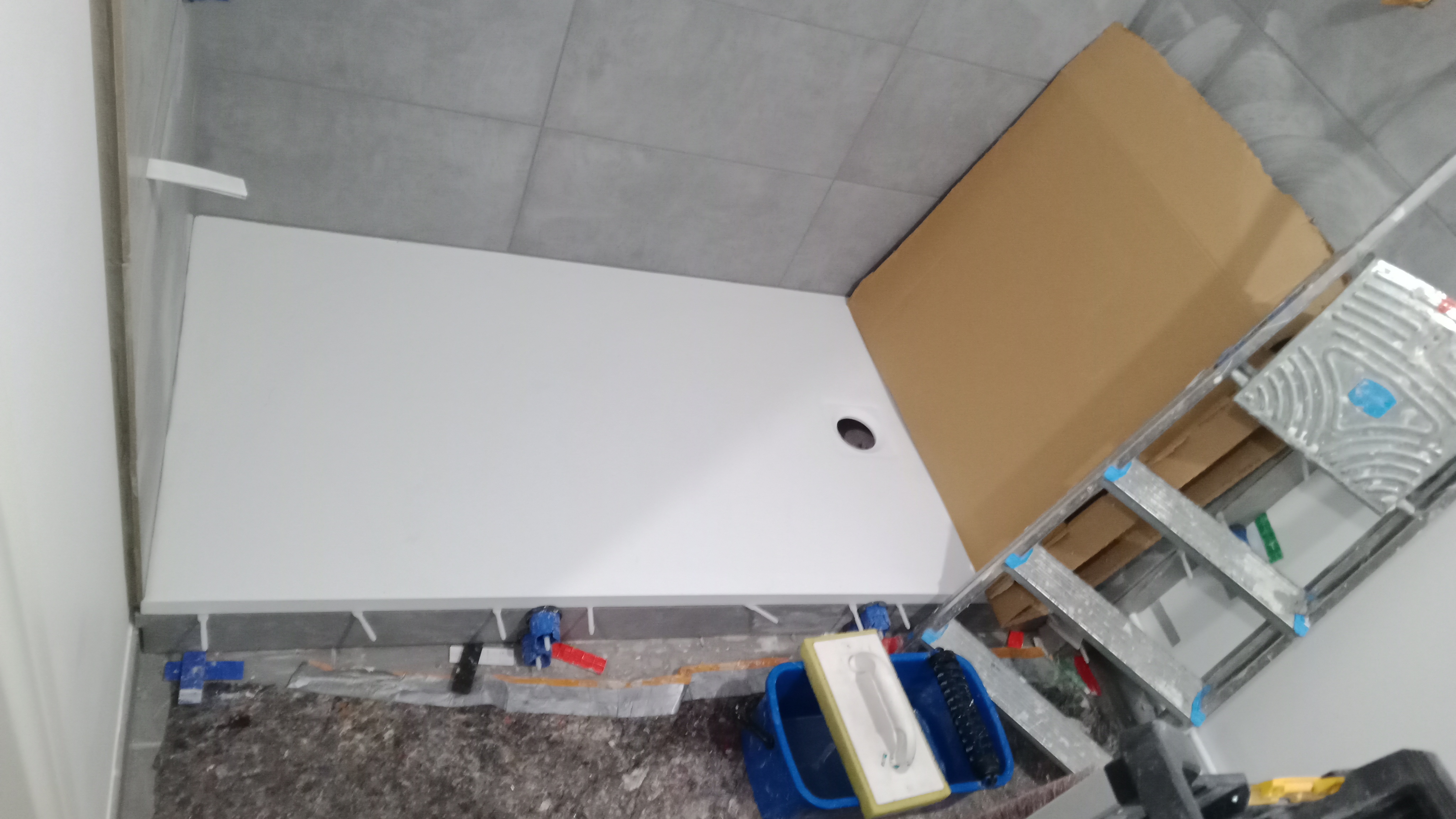 Pendant les travaux — Rénovation de salle de bains à  Saint Pryvé Saint Mesmin à Saint Pryve Saint Mesmin